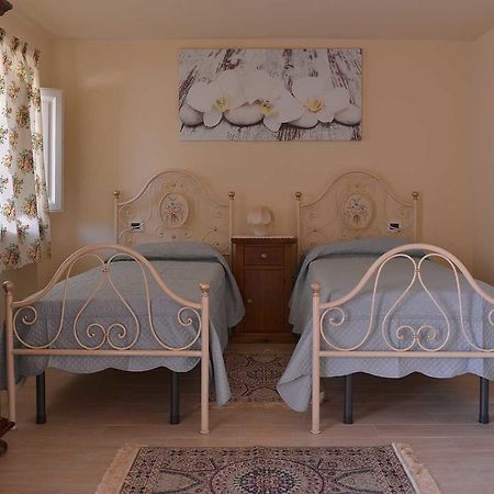 La Locanda Francigena Bed & Breakfast Lucca Bagian luar foto